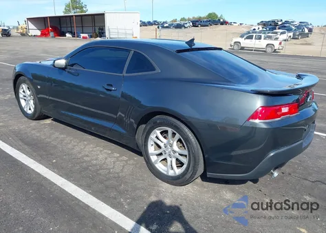 2015 Chevrolet Camaro 2Ls z USA, uszkodzony, nr VIN 2G1FB1E30F9165924